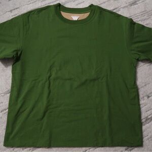 Bottega Men's Green T-Shirt